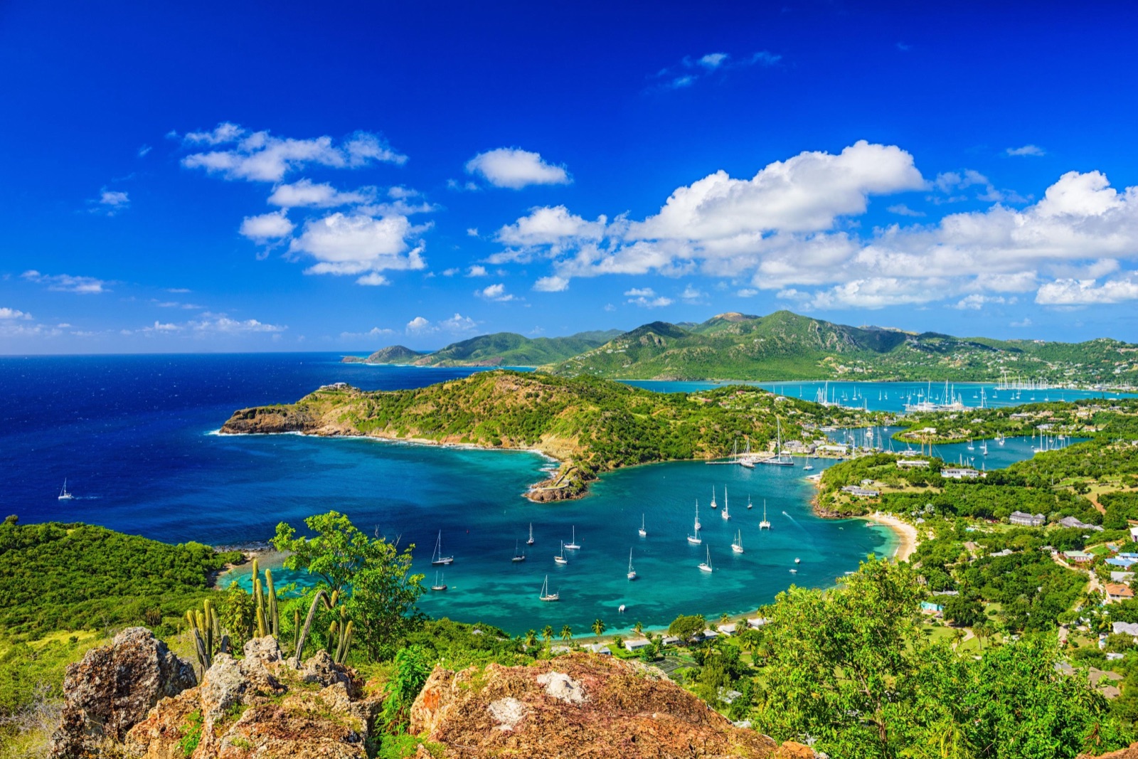 Antigua & Barbuda Yatırımla Vatandaşlık